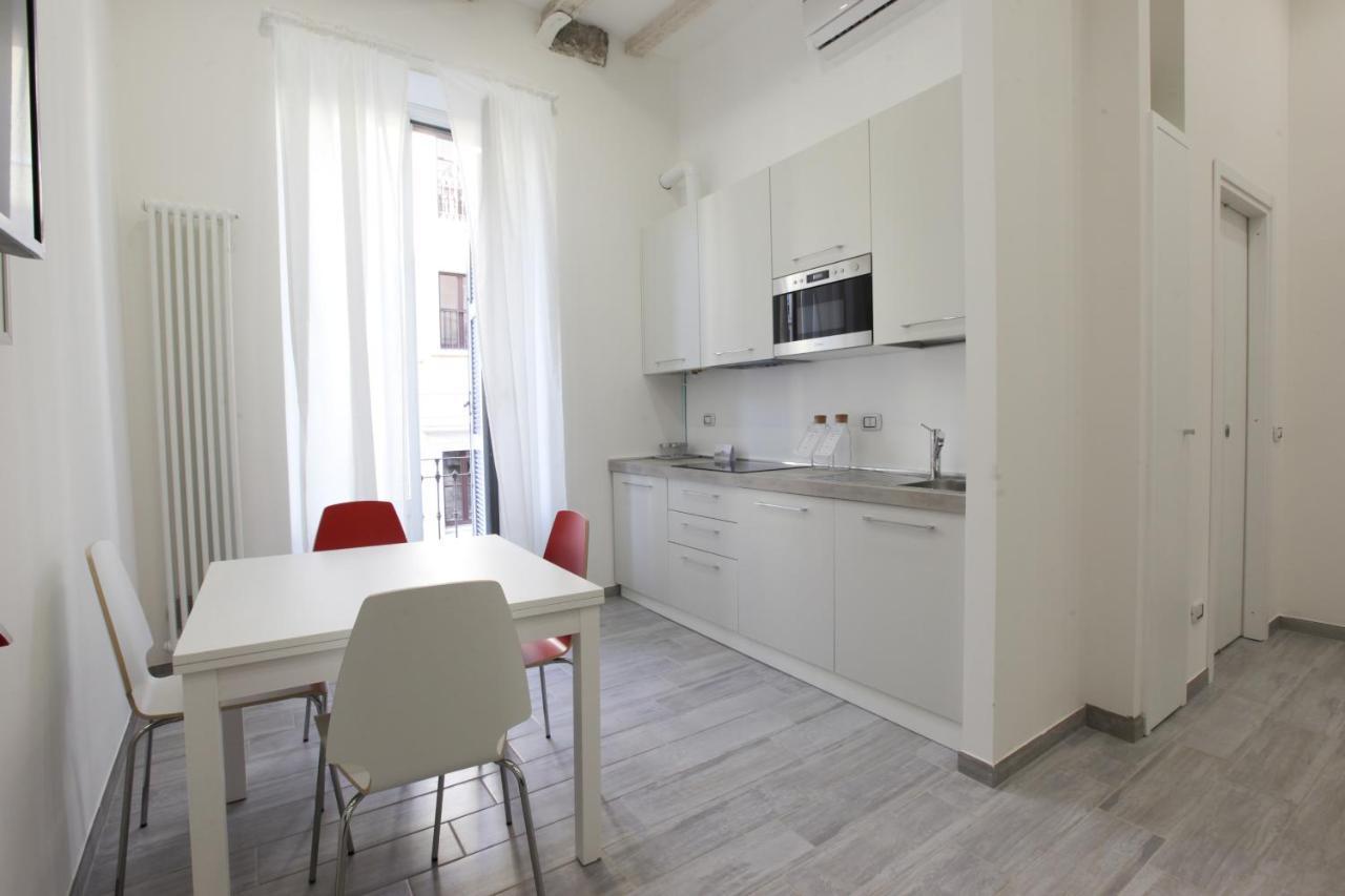 Amazing Apartment In City Center With Balcony Milaan Buitenkant foto