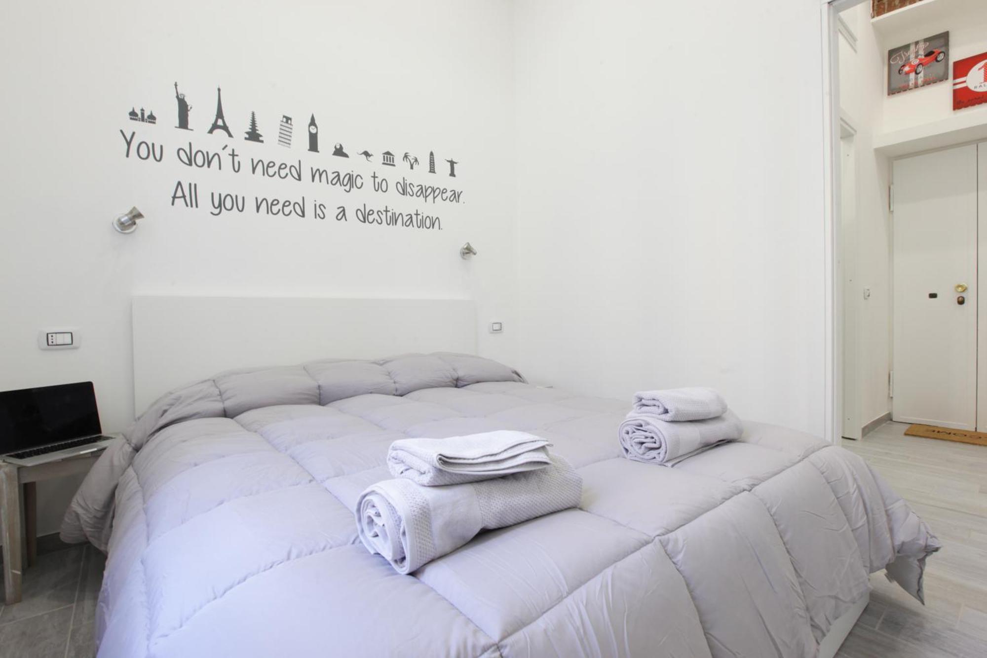 Amazing Apartment In City Center With Balcony Milaan Buitenkant foto
