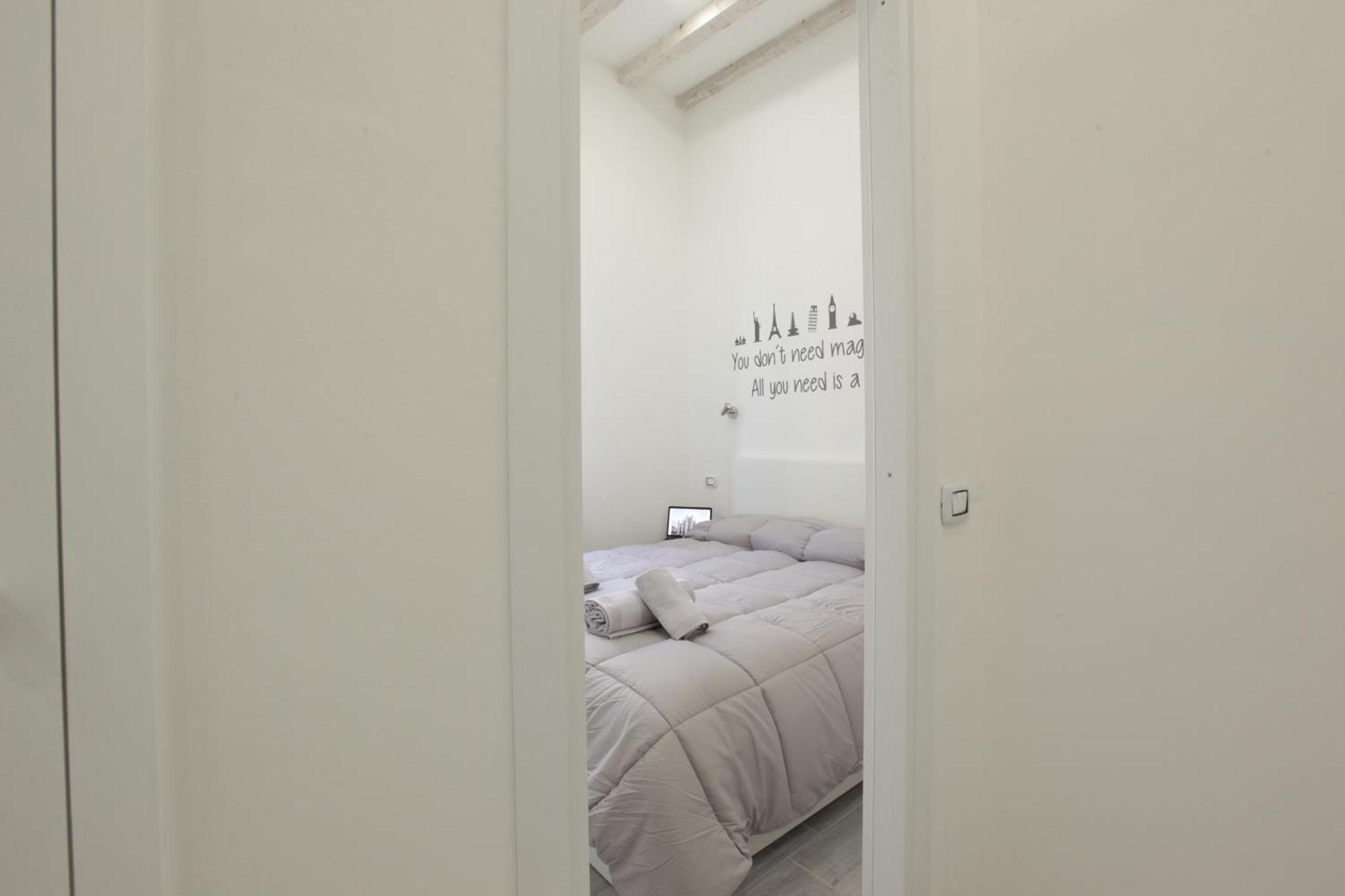 Amazing Apartment In City Center With Balcony Milaan Buitenkant foto